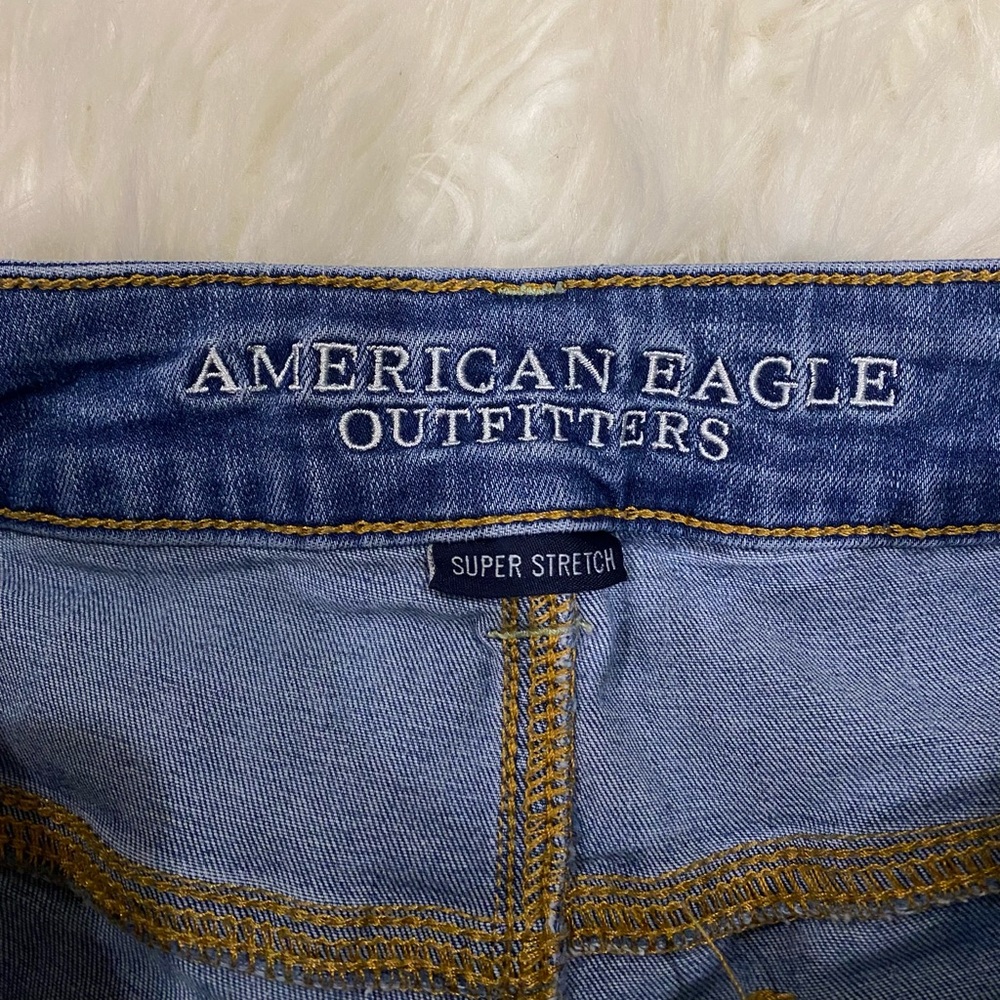 American Eagle Midi Super Stretch Jean Shorts - Picture 3 of 6